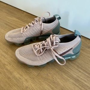 Nike Womens WMNS Air VaporMax Flyknit 2 Particle Beige / Smokey Mauve